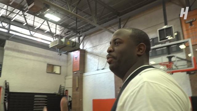 RDCworld1 vs. Through The Wire Podcast BASKETBALL GAME! смотреть онлайн