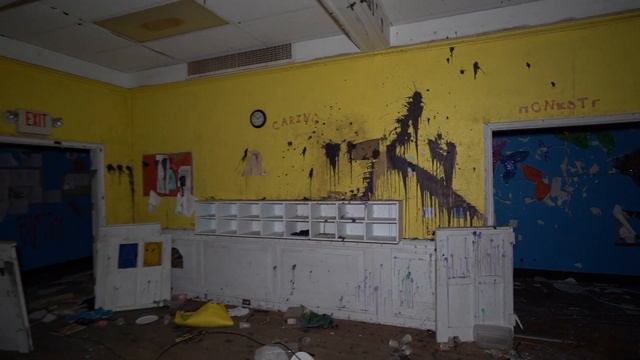 Abandoned Toxic YMCA | Everyone Vanished Kids Toys Left Behind смотреть онлайн