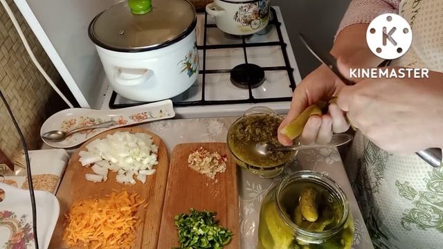 Розсольник як в шкільній їдальні. Простий рецепт української страви. смотреть онлайн