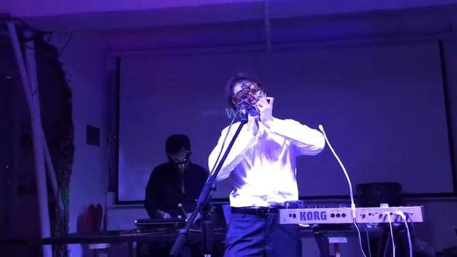 Jan Linton I Actually Come Back Part 7 (Kindness of Strangers (reprise) live) смотреть онлайн