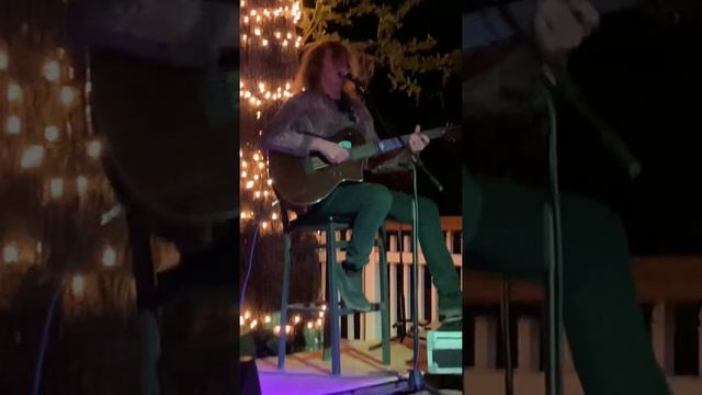 Who’s Behind the Door (Randy Jackson Acoustic Solo Zebra) смотреть онлайн