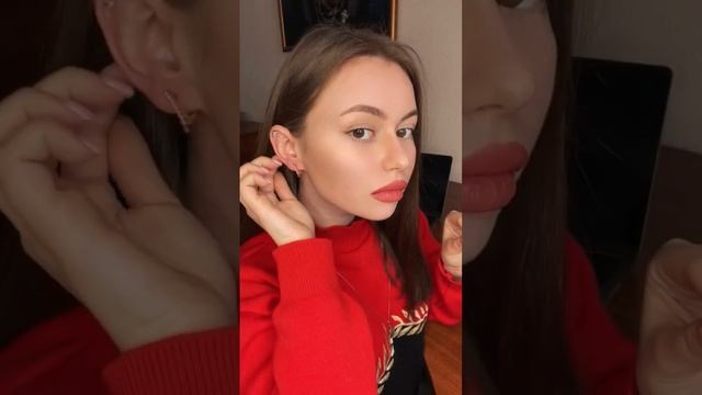 Ексклюзивні золоті сережки #shorts смотреть онлайн