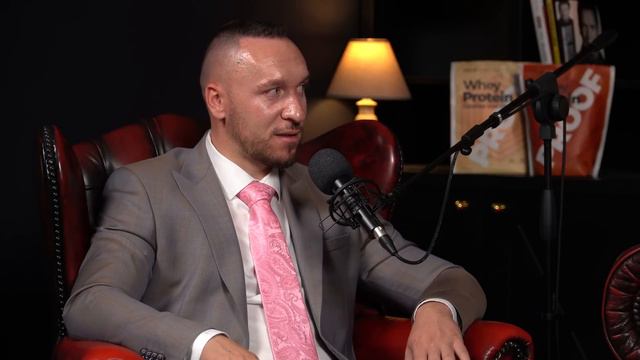 ОТ ЗАДЛЪЖНЯЛ ДО МИЛИОНЕР смотреть онлайн