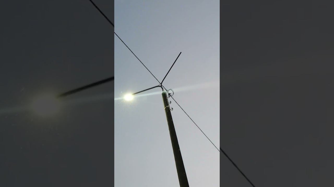 В домиках зажигается свет ✨ смотреть онлайн