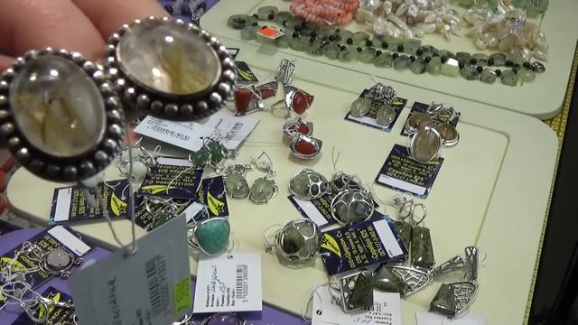 ЦИРКОН С. Сердолик. Змеевик. Пренит. Коралл. Амазонит. Перламутр. Розовый кварц. Волосатик. смотреть онлайн