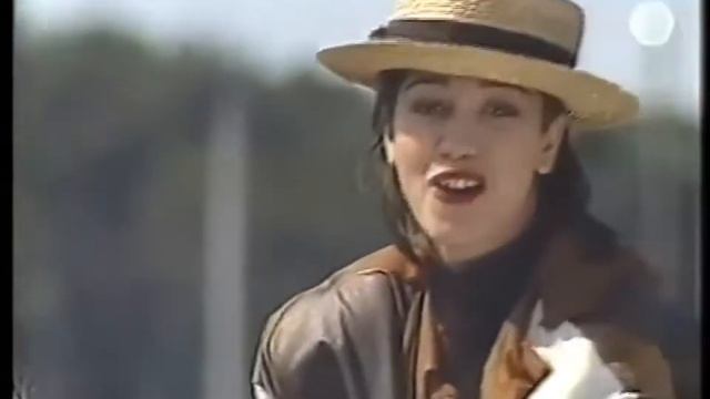 Srebrna krila (Silver Wings) - Mangup (Eurovision Song Contest 1988, YUGOSLAVIA) video смотреть онлайн