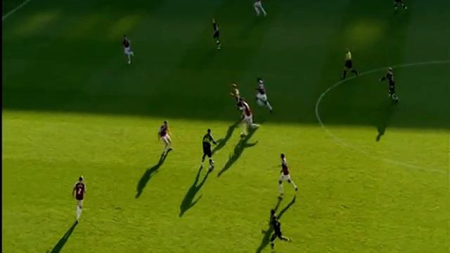 Championship Football Burnley V Leeds 19/11/2001 1st Half