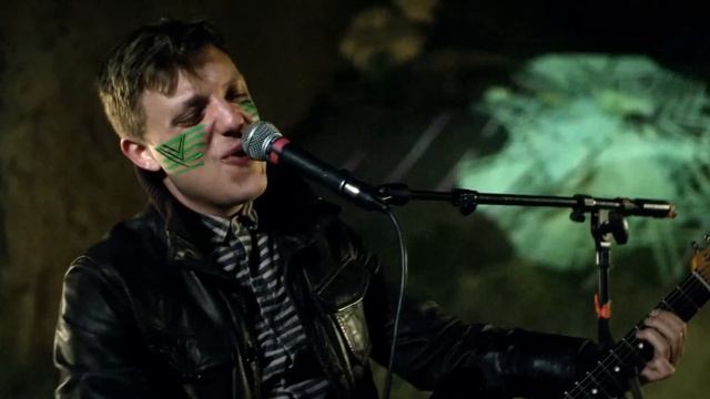 Robert DeLong - Don't Wait Up смотреть онлайн