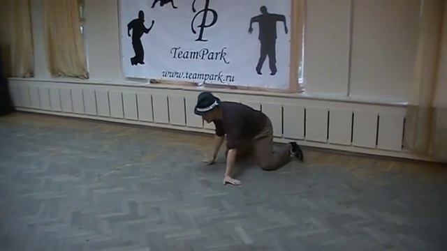 Locking tutorial foundation- Урок №5 - Killing the roaches, Stomp the roaches смотреть онлайн