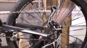 Как снимать и ставить колеса на современном велосипеде