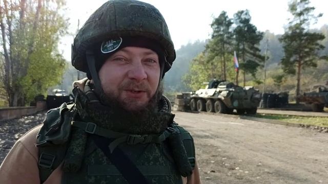Заглянул на азербайджанский блокпост у Шуши. Вроде вежливые но напрежения чувствуется в аоздухе. смотреть онлайн