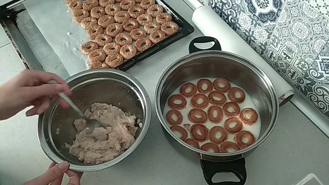 Бублики фаршированные мясом. смотреть онлайн