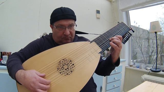 Baroque lute - Chaconne in A minor by Robert de Visée смотреть онлайн