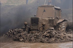 Тракторист от Бога 80 уровень Безумные Трактористы Чудят за Рулем!