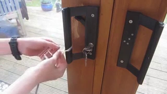 Кнут из паракорда смотреть онлайн