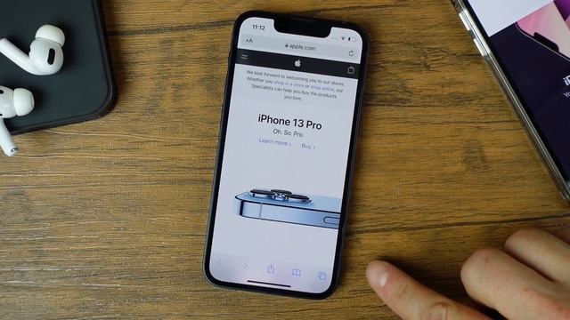 How To Move Safari Search Bar To The Top - iOS 15, iPhone 13, 12, 11... смотреть онлайн
