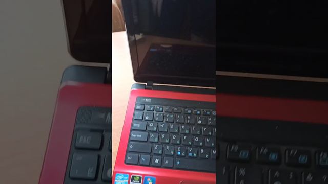 Ноутбук Asus небольшой обгрейд. смотреть онлайн