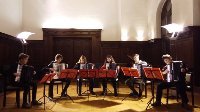 Akkordeonensemble - Eine kleine Nachtmusik смотреть онлайн