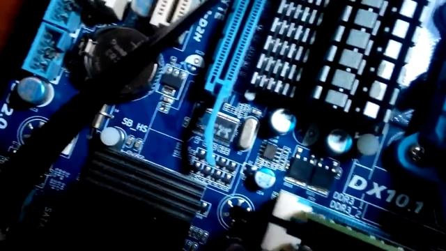 Отремонтированная материнская плата GIGABYTE GA-880GM-D2H (rev. 1.x) смотреть онлайн