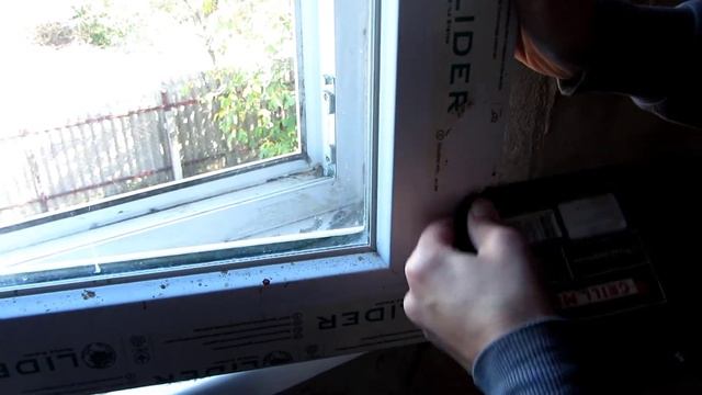 Как СНЯТЬ СТАРУЮ ЗАЩИТНУЮ ПЛЕНКУ с пластиковых окон. Что делать, если пленка на окнах не отдирается смотреть онлайн