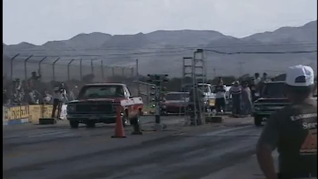 CHEVROLET 70 VS SILVERADO 84 смотреть онлайн