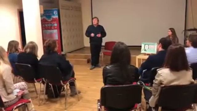 Певец Юрий Долгополов на вечере, посвященном Всемирному дню поэзии смотреть онлайн