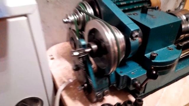 Настольный токарный станок Универсал 2 - видеообзор