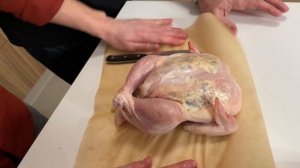 ЗАПЕЧЕННАЯ КУРИЦА К НОВОМУ ГОДУ - рецепт от шефа Бельковича! | Готовим с Владимиром Маркони