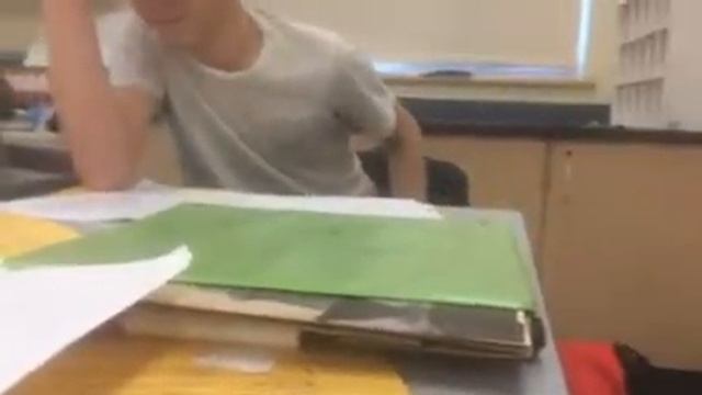 Jeffs glue stick flip смотреть онлайн