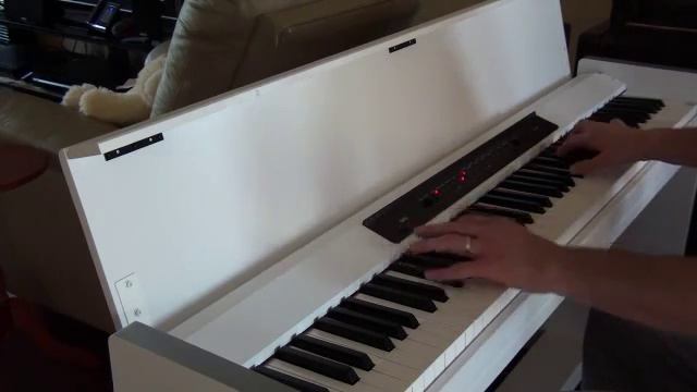 Halo-Beyonce piano cover korg lp 350 смотреть онлайн