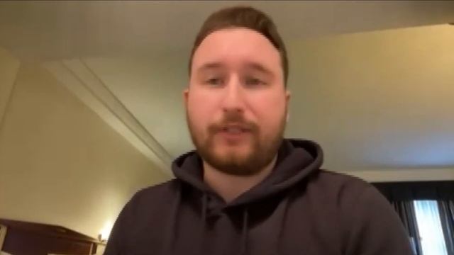 Fans at the game react to Damar Hamlin collapse смотреть онлайн