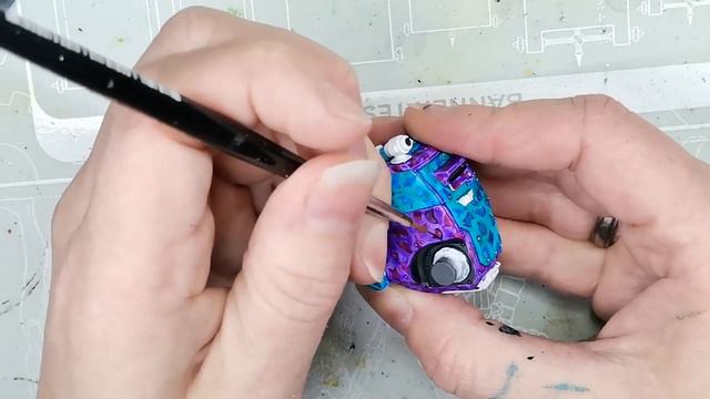 Painting Astra Militarum: pink, purple and blue camouflage смотреть онлайн