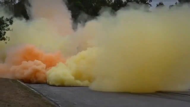 LUXIFER unleashes an evil new colour for BURNOUT MASTERS! смотреть онлайн