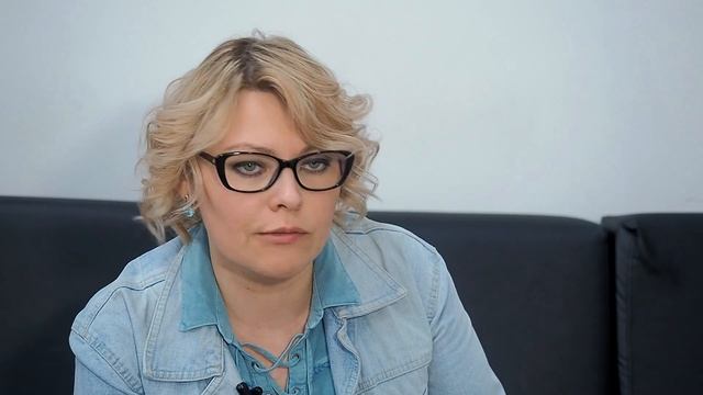 Ответы на вопросы. Как осветлить корни? Как покраситься в светло-русый оттенок без рыжины? смотреть онлайн