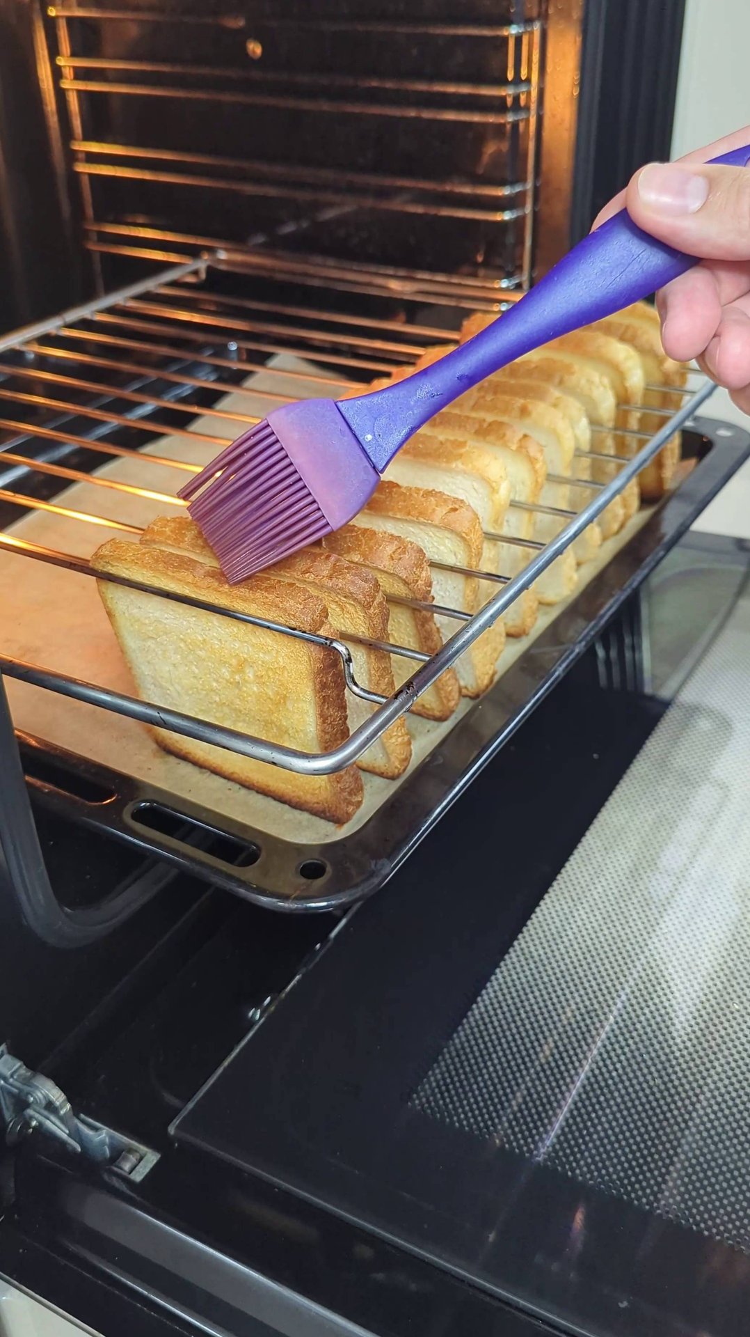 Обязательно запомните эту хитрость! Как приготовить поджаренный хлеб в духовке? смотреть онлайн