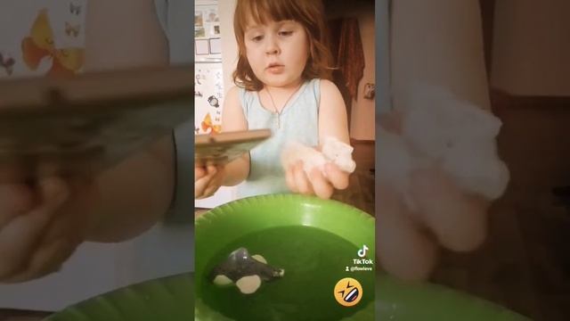 помыть телефон нужно, чтоб мультики смотреть ? п. с. телефон после помывки сломался ? смотреть онлайн