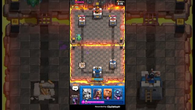 играю в клеш рояль бомбанул скрывать не буду🤣🤷🥵😈 смотреть онлайн