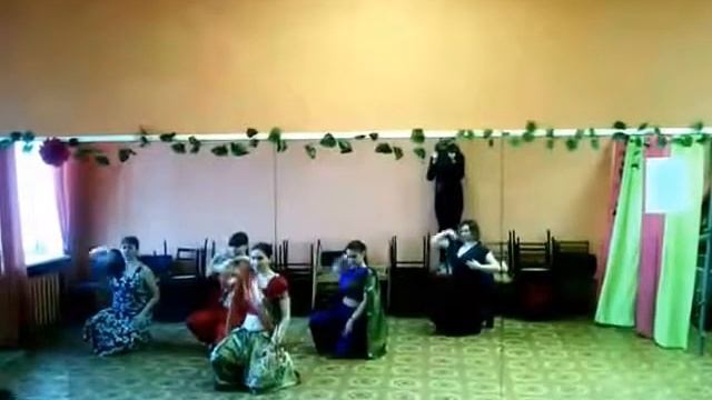 Копия видео Apsara Aali, клуб индийского танца "Натарадж", г. Воткинск смотреть онлайн