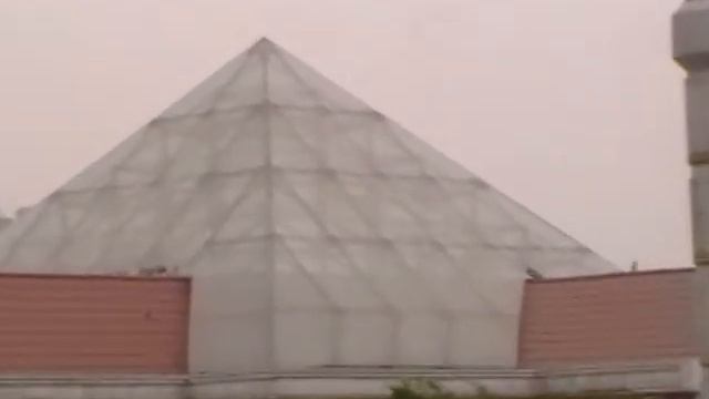 Parque en Jiaozuo, China смотреть онлайн