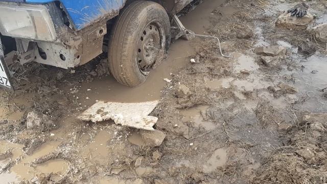 Ухожу от полиции. Заехал в гОвна. Renault Espace дома. Ремонт крыла по дешману. смотреть онлайн