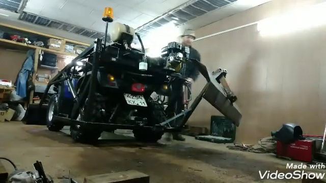 Грейдерный отвал на квадроцикл. смотреть онлайн