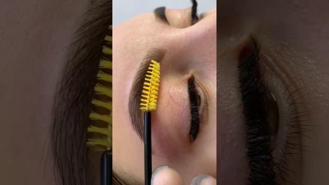 Окрашивание бровей ? #брови #бровист #eyebrowtutorial #eyebrows #окрашиваниебровей