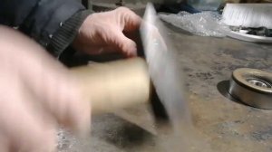 Мазда Демио DY3W 2003 г.в. Замена подшипников роликов приводного ремня.