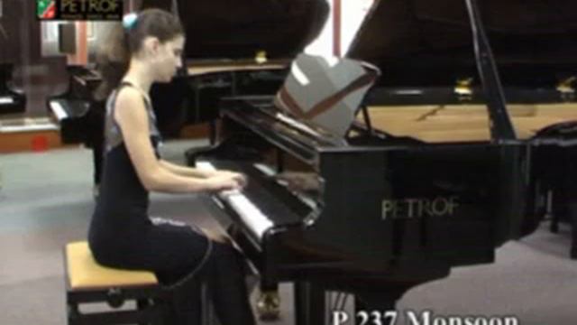 PETROF Grand Piano P 237 Monsoon, pianist Lenka Korbelová смотреть онлайн