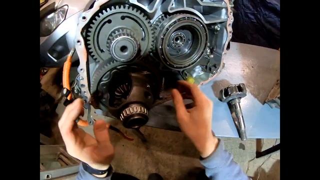 Коробка TOYOTA AQUA eCVT с двумя электромоторами смотреть онлайн