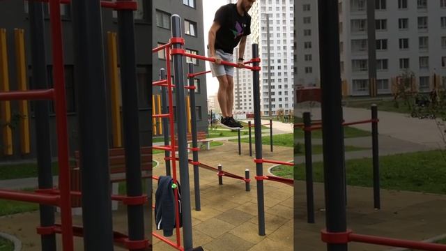 Медленный выход силой на турнике смотреть онлайн