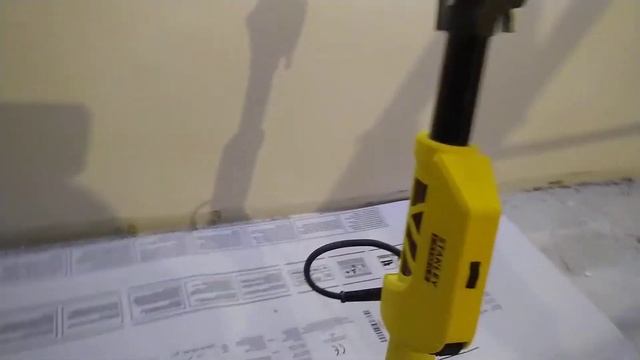 краткое сравнение ..минусы плюсы шлифовальных машин  для стен Stanley SFMEE500S-QS и брэнд 