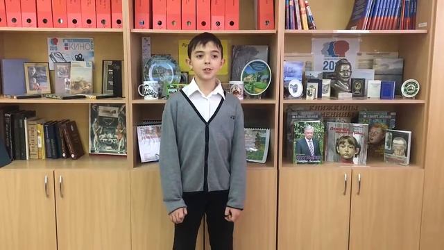 Батманов Иван -- И.А. Крылов "Ворона и лисица" смотреть онлайн
