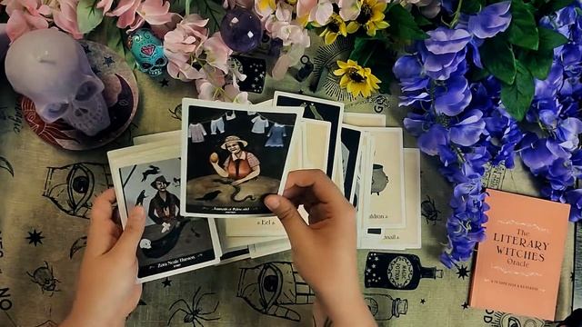 ??The Literary Witches Tarot Review & Unboxing?? смотреть онлайн