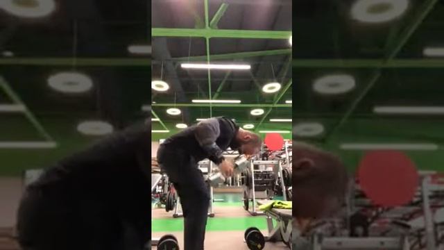 Д3 разгибания одной рукой в наклоне стоя